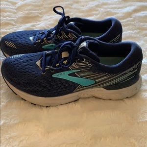 Brooks adrenaline
